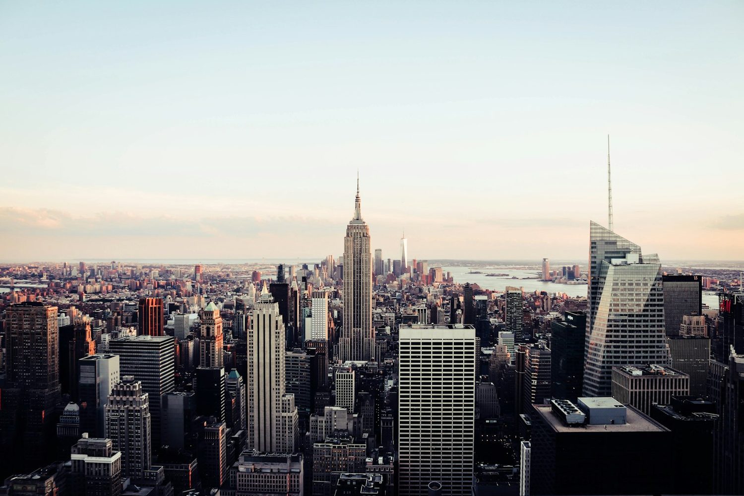 Midtown compset — 14 rate-comparable properties within a 0.8 mile radius.